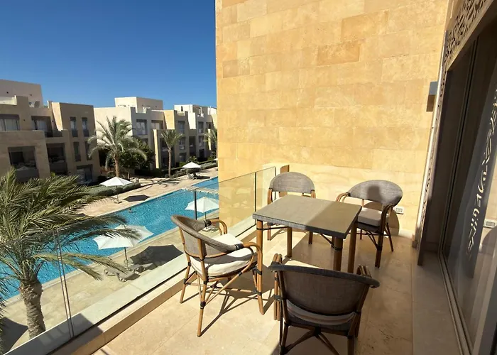 Mangroovy 2br Penthouse, Access, Pool & Sea Views & Private Rooftop Terrace * el-Gúna