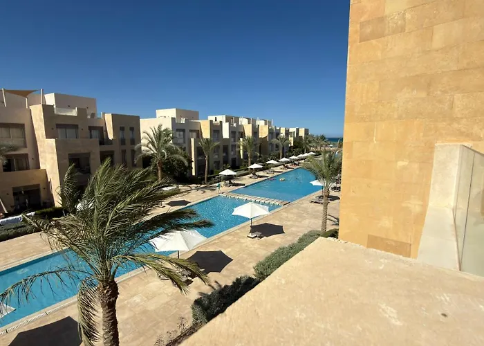 Mangroovy 2br Penthouse, Access, Pool & Sea Views & Private Rooftop Terrace * el-Gúna