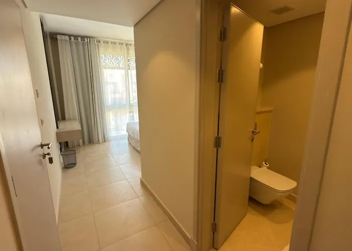 Apartman Mangroovy 2br Penthouse, Access, Pool & Sea Views & Private Rooftop Terrace
