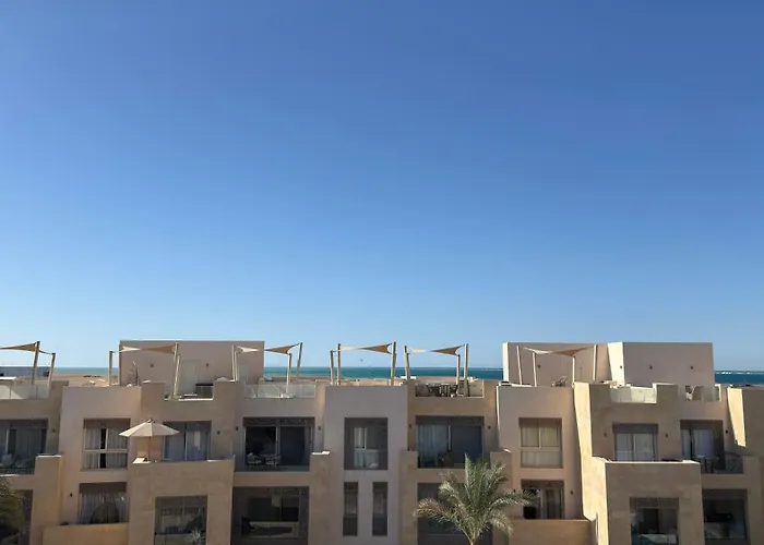 Mangroovy 2br Penthouse, Access, Pool & Sea Views & Private Rooftop Terrace * el-Gúna