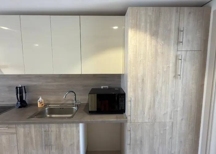 Mangroovy 2br Penthouse, Access, Pool & Sea Views & Private Rooftop Terrace Apartman *